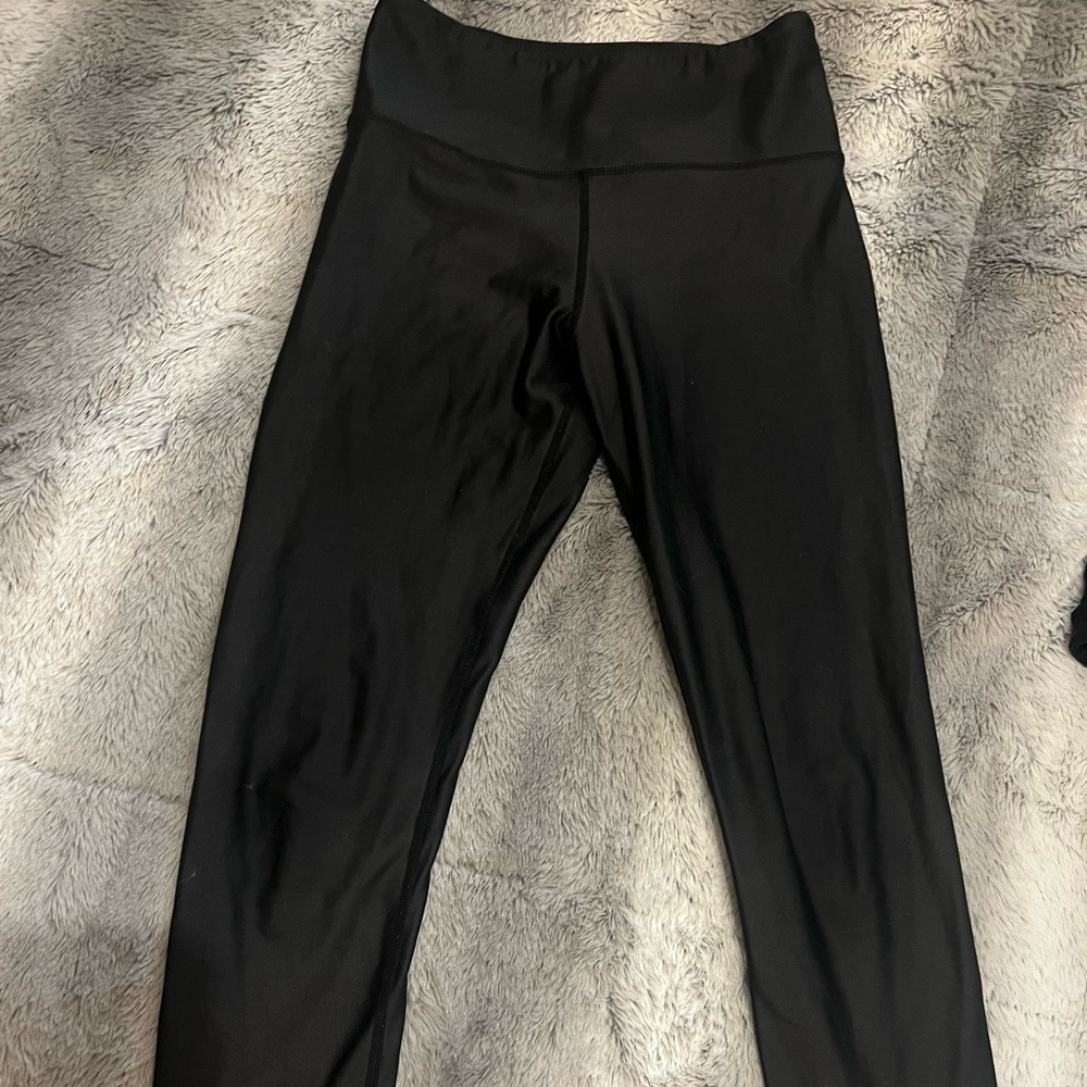 Black metallic light n tight leggings